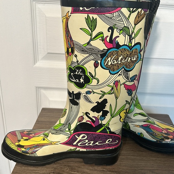 THE SAK WOMEN. WINTER BOOTS ART PRINTS PATTERNS PEACE in size 8 - Picture 7 of 9